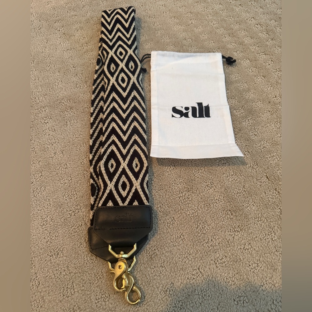 The Classic Salt Crossbody Bag Strap